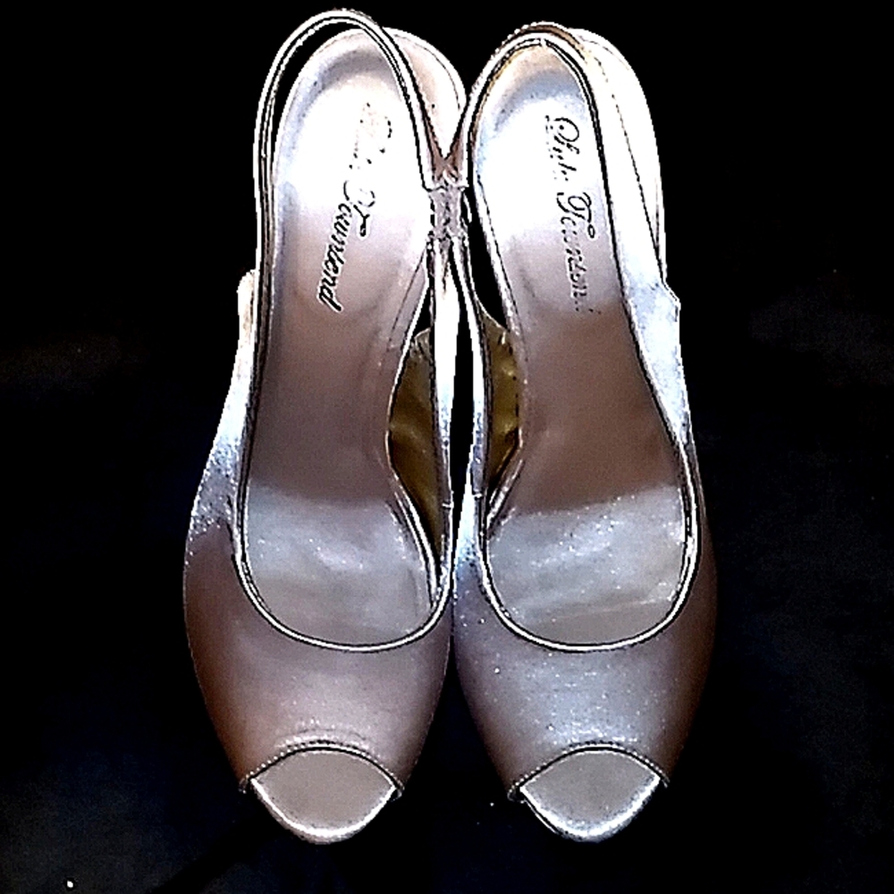 Heels 👠 - Picture 2 of 5